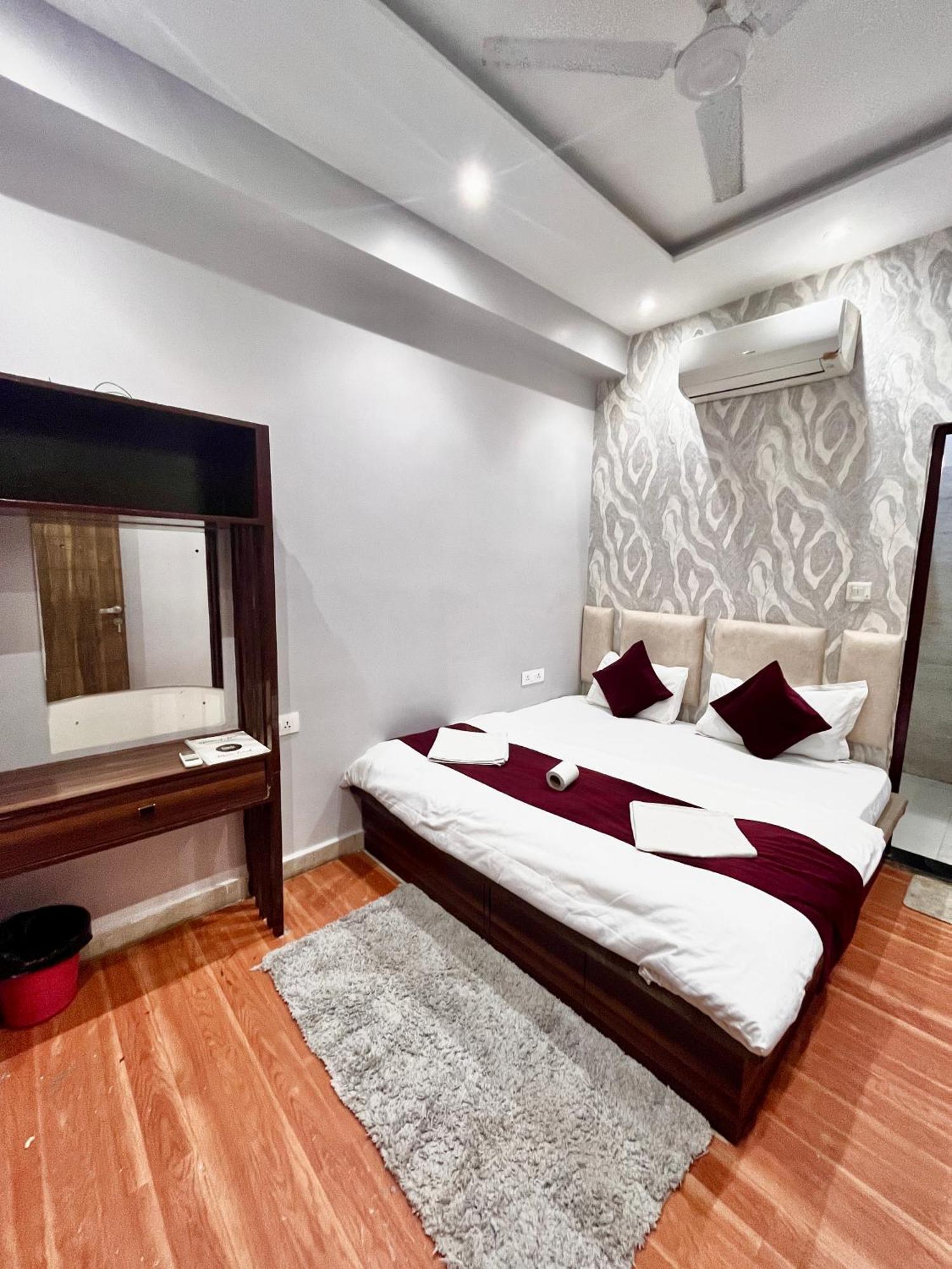 Hot - House Of Travellers Taj View Hostel Agra  Exterior photo